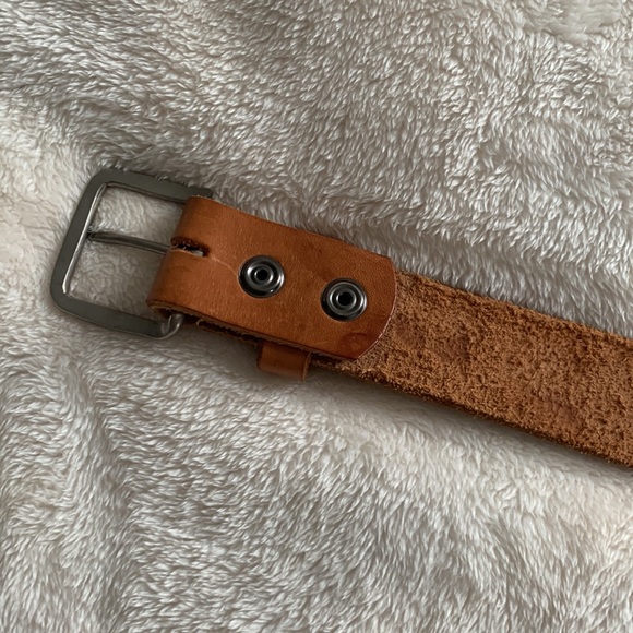 Handmade stamped leather belt paws dog wolf - Picture 6 of 6